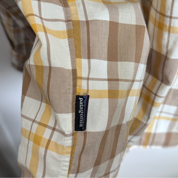 Patagonia button down shirt, large - Picture 3 of 4
